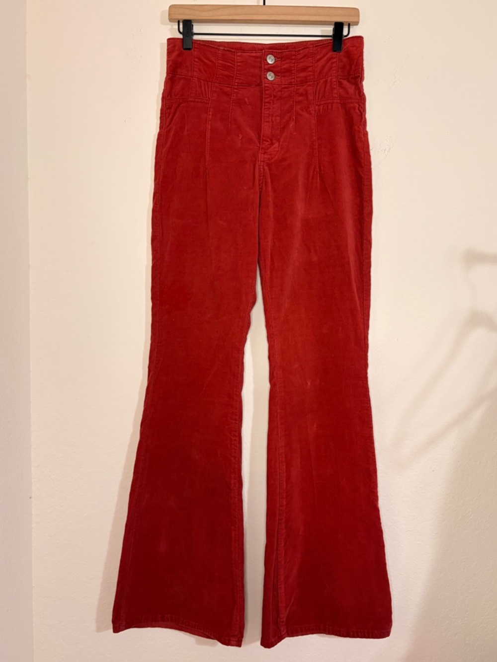 Free People We The Free Jayde Cord High Rise Flare Jeans in Red Size 28 - Picture 3 of 16